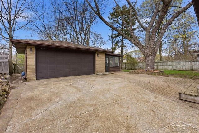 2811 Dina Street, Midland, MI 48642