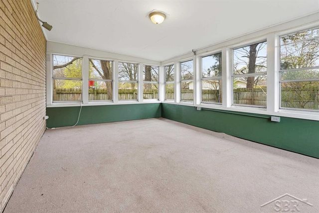 2811 Dina Street, Midland, MI 48642