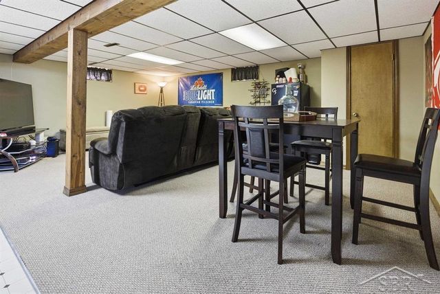 2811 Dina Street, Midland, MI 48642