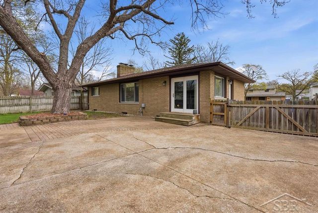 2811 Dina Street, Midland, MI 48642