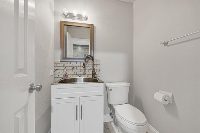 28402 Ascot Farms Road, Magnolia, TX 77354