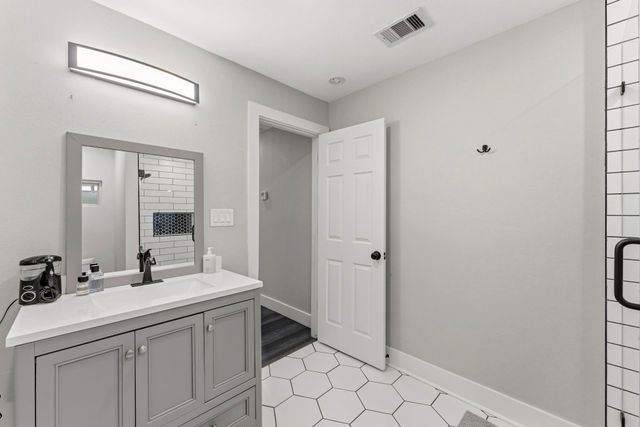 5110 Treaschwig Road, Spring, TX 77373