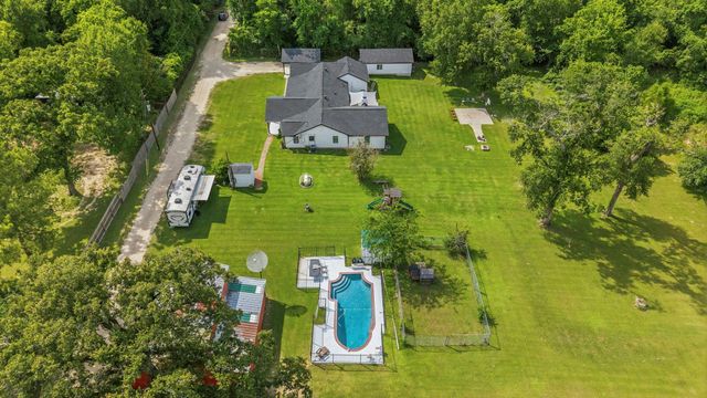 5110 Treaschwig Road, Spring, TX 77373