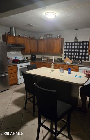 5625 S 9TH Street, Phoenix, AZ 85040