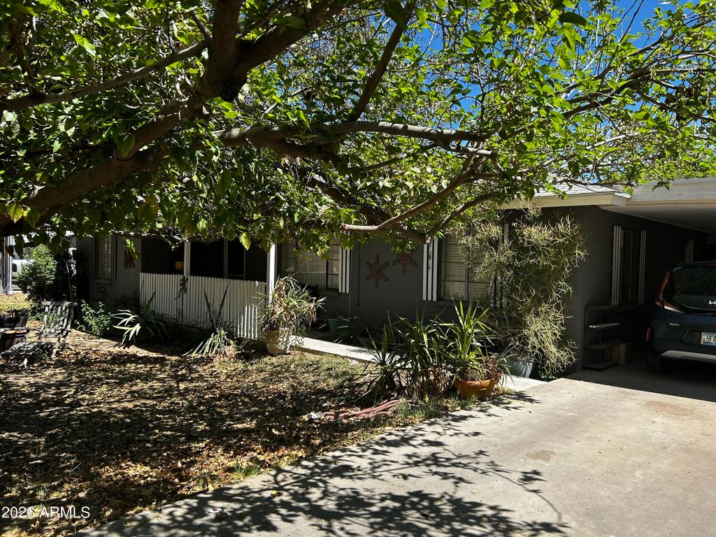 5625 S 9TH Street, Phoenix, AZ 85040