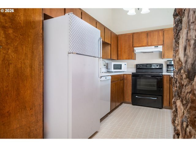 3300 Nw Oceania Dr, Waldport, OR 97394