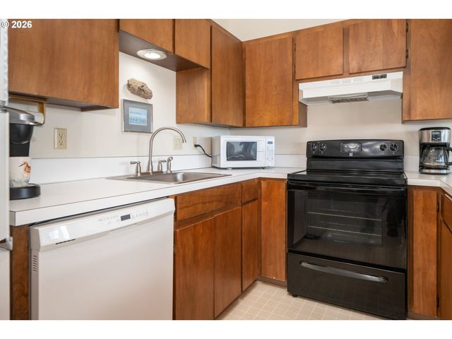 3300 Nw Oceania Dr, Waldport, OR 97394