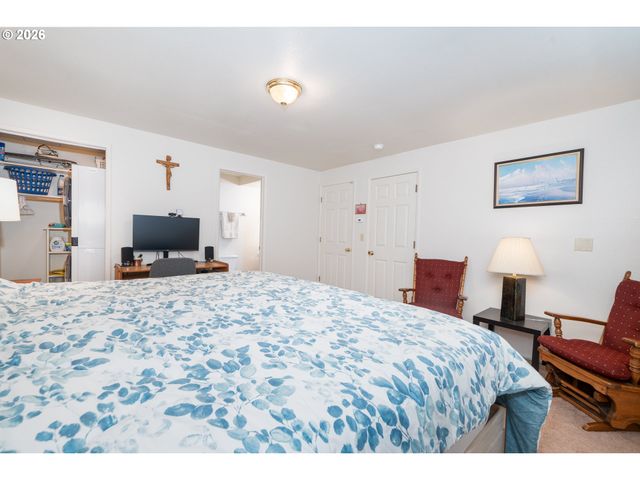 3300 Nw Oceania Dr, Waldport, OR 97394