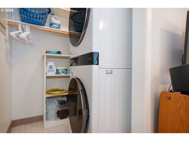 3300 Nw Oceania Dr, Waldport, OR 97394