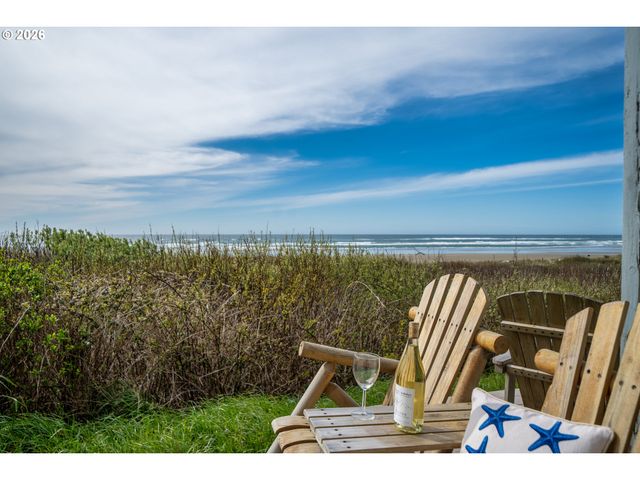 3300 Nw Oceania Dr, Waldport, OR 97394