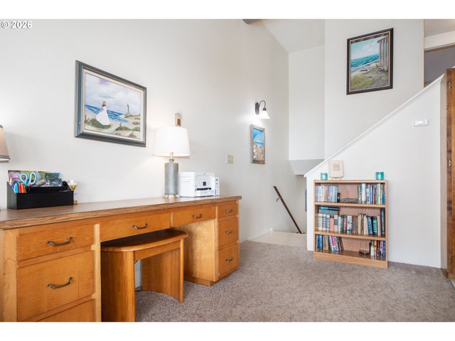 3300 Nw Oceania Dr, Waldport, OR 97394