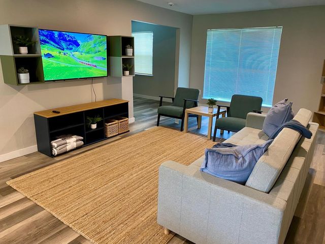 6023 Claridge Drive, Houston, TX 77096