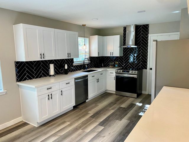 6023 Claridge Drive, Houston, TX 77096