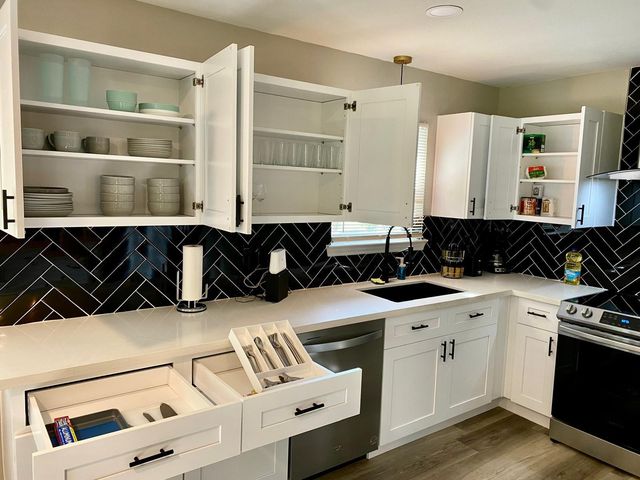 6023 Claridge Drive, Houston, TX 77096