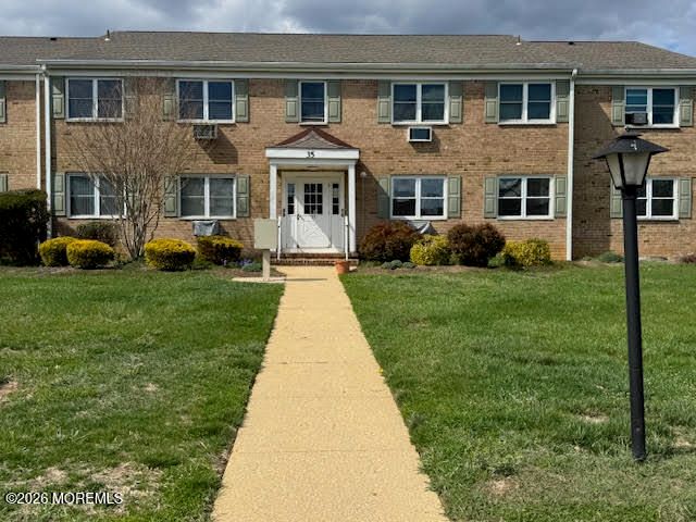 35 Manchester Court D, Freehold, NJ 07728