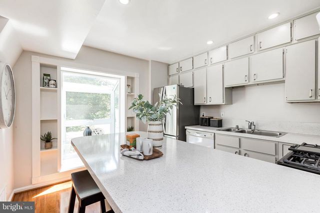5310 ORCHARDSON CT, Fairfax, VA 22032