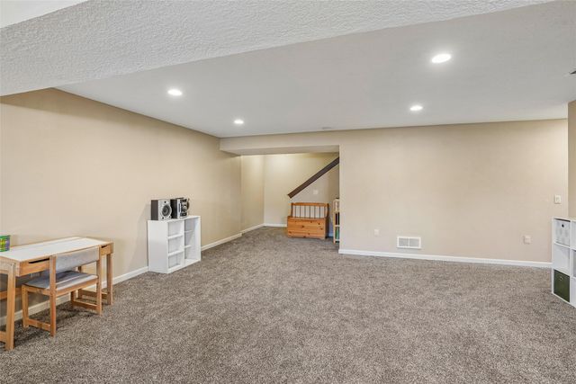 1312 N 6th Street, Indianola, IA 50125