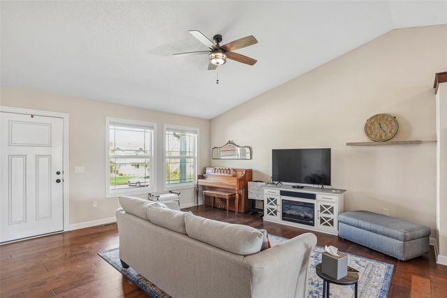 1312 N 6th Street, Indianola, IA 50125