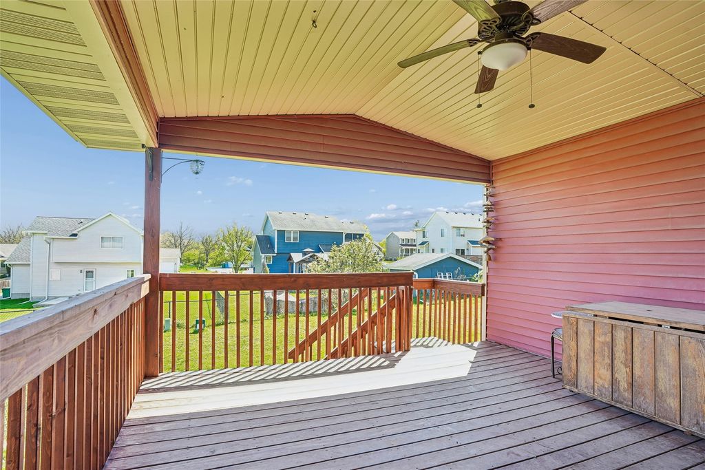 1312 N 6th Street, Indianola, IA 50125