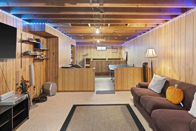 4117 Donald Drive, Madison, WI 53704