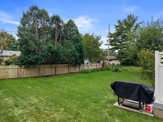 4117 Donald Drive, Madison, WI 53704