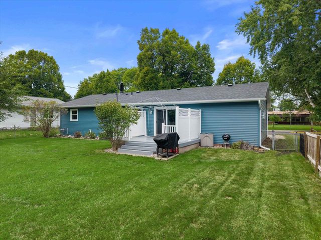 4117 Donald Drive, Madison, WI 53704