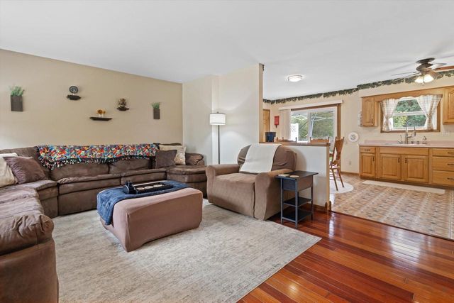 4117 Donald Drive, Madison, WI 53704