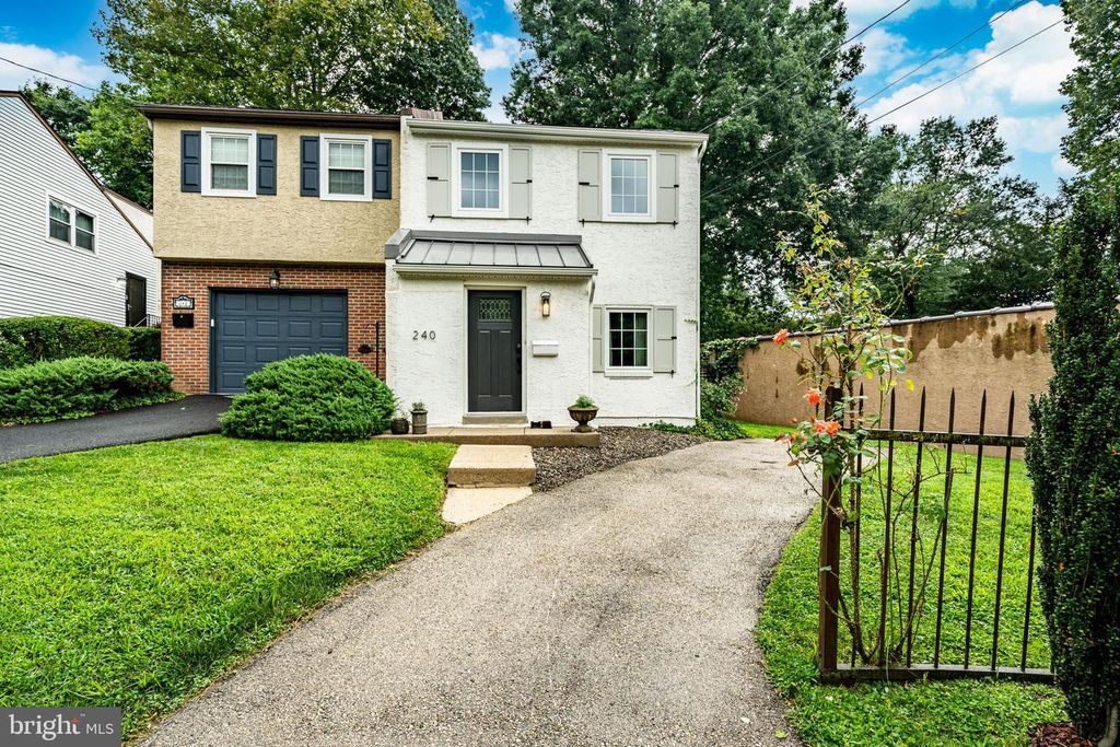 240 E SPRINGFIELD AVE, PHILADELPHIA, PA 19118 — exterior