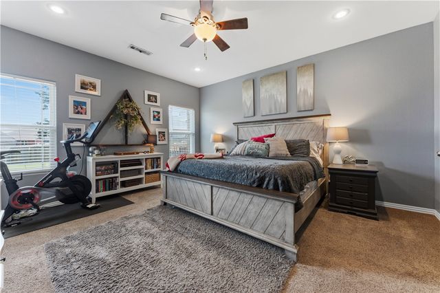 510 Hillsview Lane, Cave Springs, AR 72718