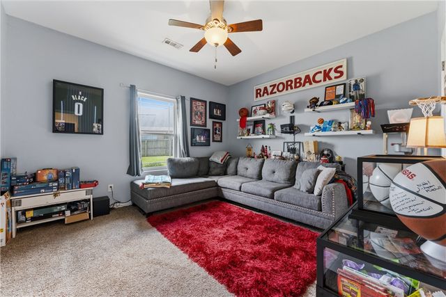 510 Hillsview Lane, Cave Springs, AR 72718