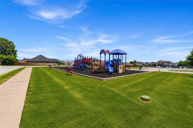 510 Hillsview Lane, Cave Springs, AR 72718