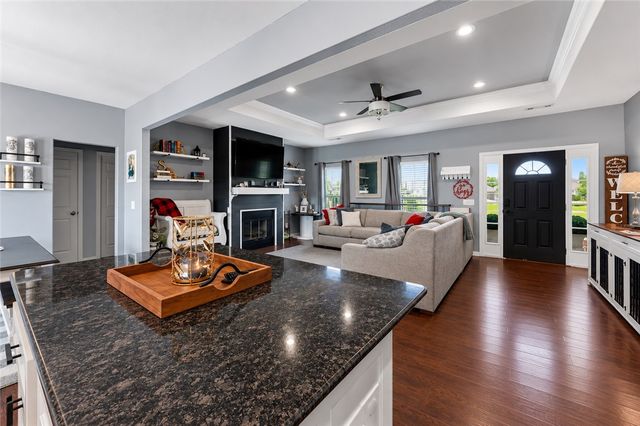 510 Hillsview Lane, Cave Springs, AR 72718