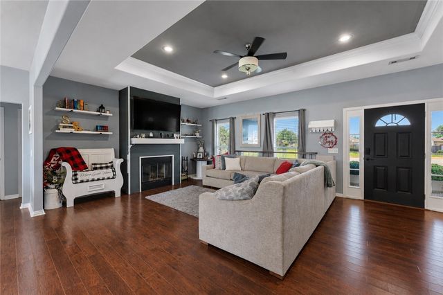 510 Hillsview Lane, Cave Springs, AR 72718