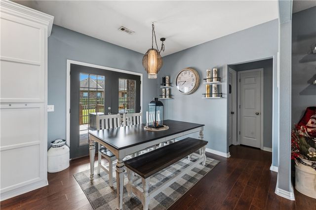 510 Hillsview Lane, Cave Springs, AR 72718