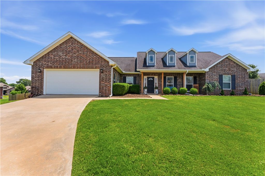 510 Hillsview Lane, Cave Springs, AR 72718