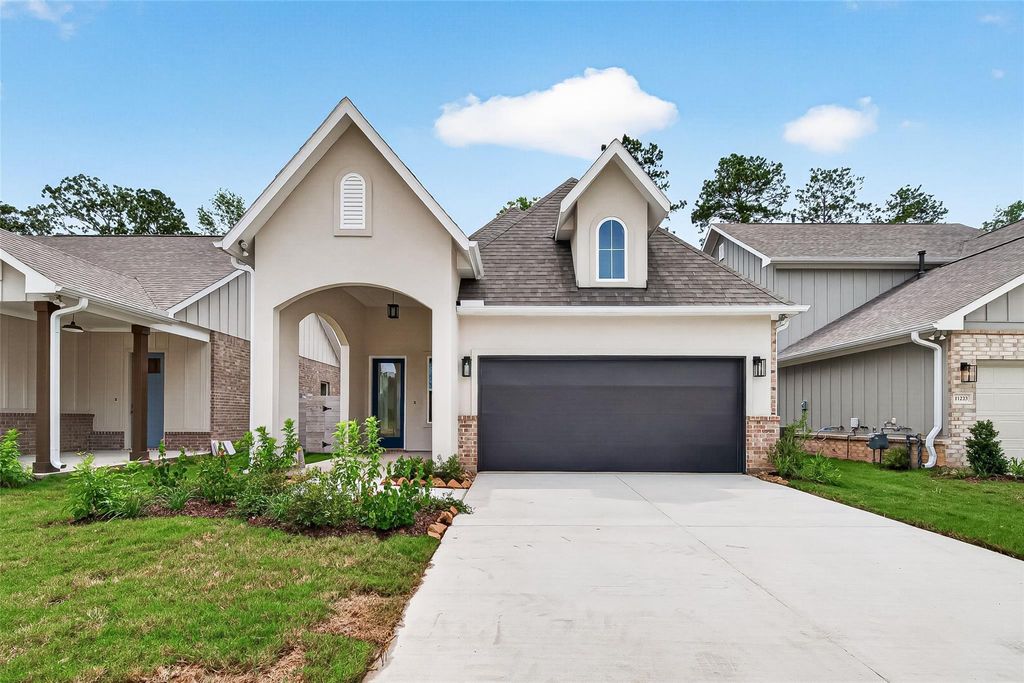 11219 Moccasin Drive, Montgomery, TX 77316