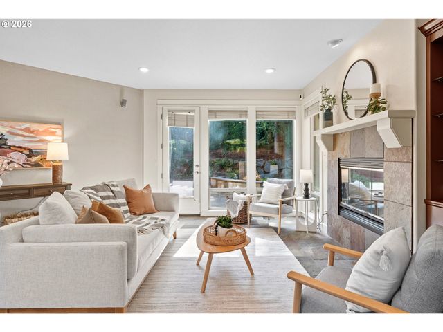 2909 Se LIBERTY Pl, Gresham, OR 97080