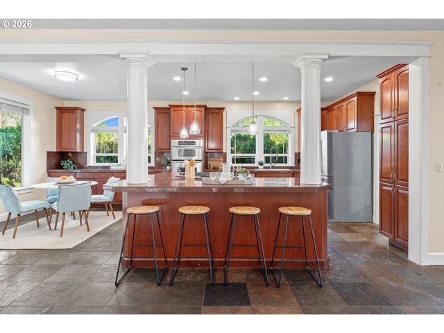 2909 Se LIBERTY Pl, Gresham, OR 97080