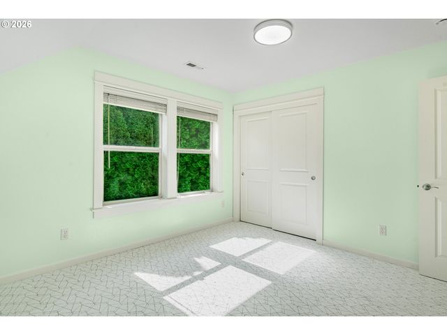 2909 Se LIBERTY Pl, Gresham, OR 97080