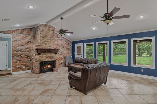 7433 Whispering Pines Drive, Shreveport, LA 71129