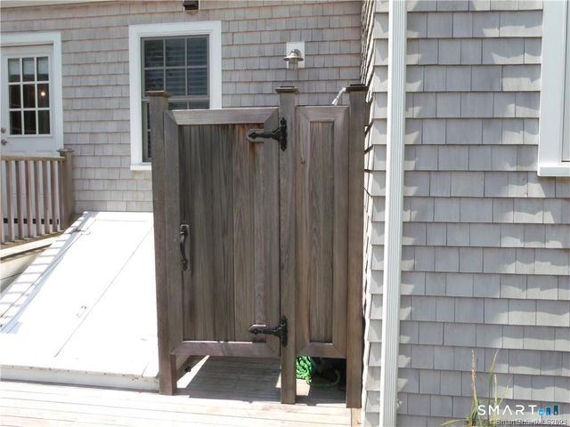 8 Lawson Drive, Madison, CT 06443