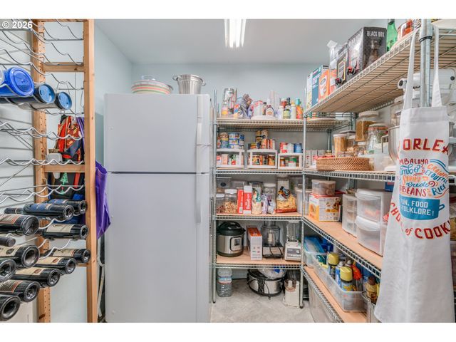 55471 RICHARD Way, Bend, OR 97707