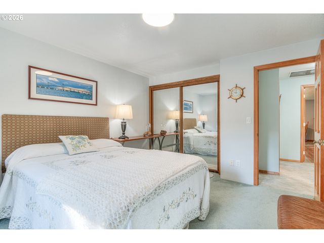55471 RICHARD Way, Bend, OR 97707