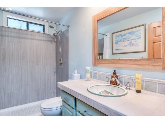 55471 RICHARD Way, Bend, OR 97707