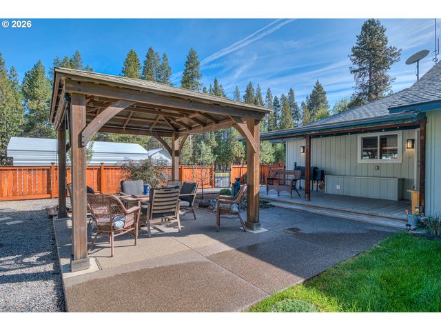 55471 RICHARD Way, Bend, OR 97707