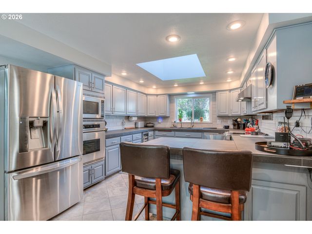 55471 RICHARD Way, Bend, OR 97707