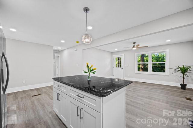 1812 Riveria Drive, Shelby, NC 28150