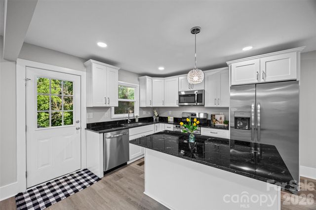 1812 Riveria Drive, Shelby, NC 28150