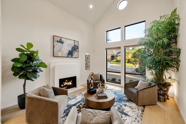 5609 Bent Creek Trail, Dallas, TX 75252