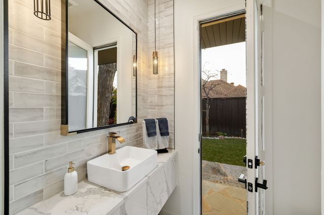 5609 Bent Creek Trail, Dallas, TX 75252